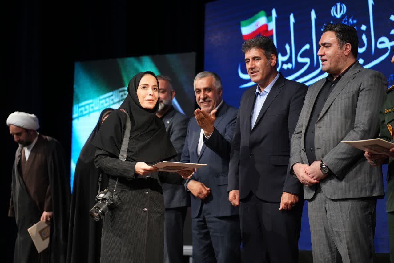 با حضور وزیر فرهنگ؛برگزیدگان دهمین دوره کتاب سال لرستان معرفی شدند