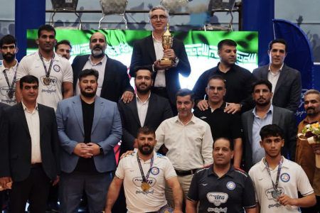 قهرمانی تیم پگاه لرستان در مسابقات کشتی پهلوانی کشور