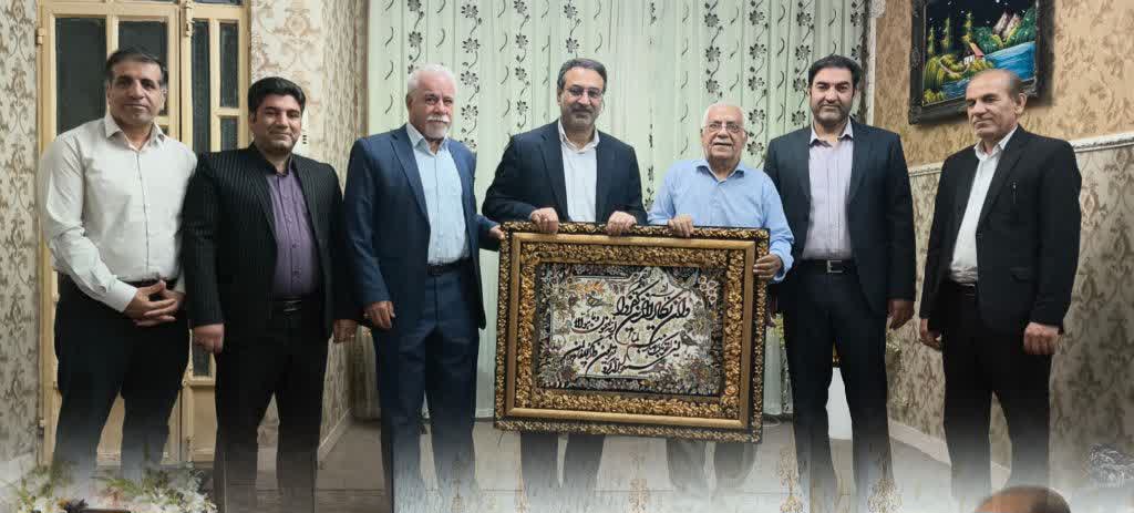 تجلیل از پیشکسوتان مدرسه‌سازی لرستان؛ از خدمت صادقانه تا میراث ماندگار