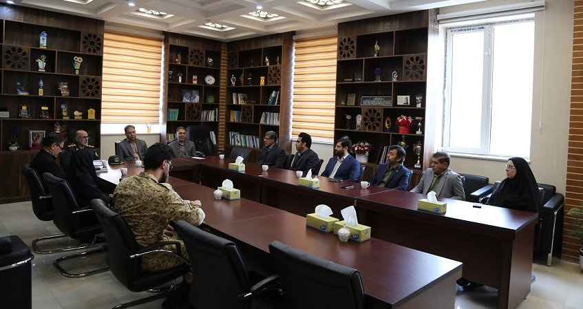 تقویت پیوند دانشگاه و فرهنگ دفاع مقدس در لرستان