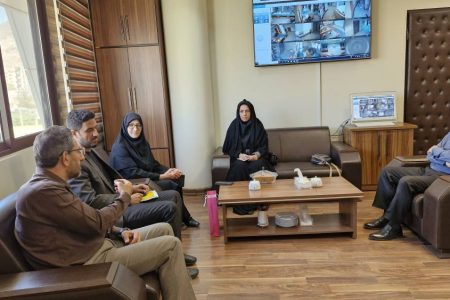 هم‌افزایی فرهنگی میان کتابخانه‌های عمومی و اداره‌ پست؛گامی نو برای توسعه عدالت فرهنگی