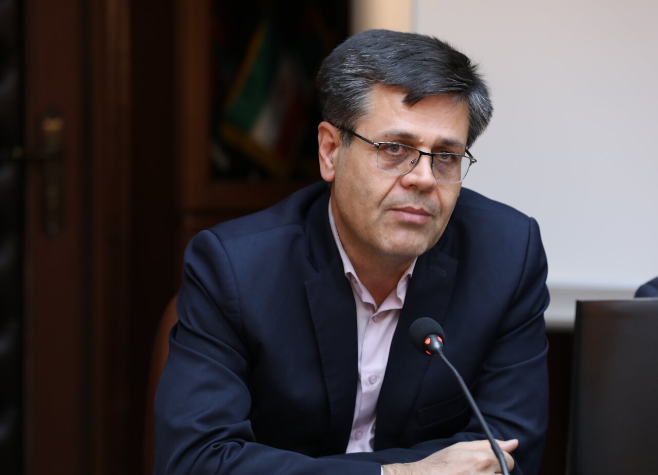 کنترل‌پذیری شبکه و رعایت عدالت در تامین برق صنایع از الزامات عبور از زمستان